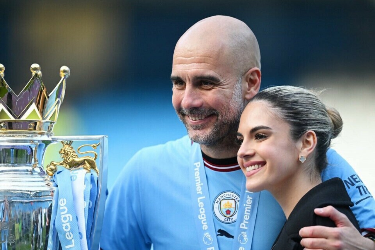 ngắm nhìn vẻ đẹp chuẩn từng li của con gái hlv pep guardiola