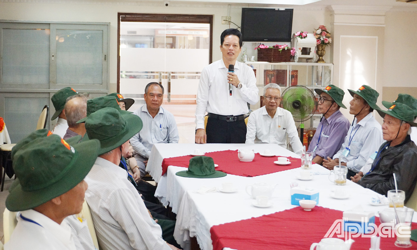 Đồng chí Nguyễn Thành Diệu chúc các thành viên trong Đoàn nhiều sức khỏe và chuyến tham quan thú vị, bổ ích. 