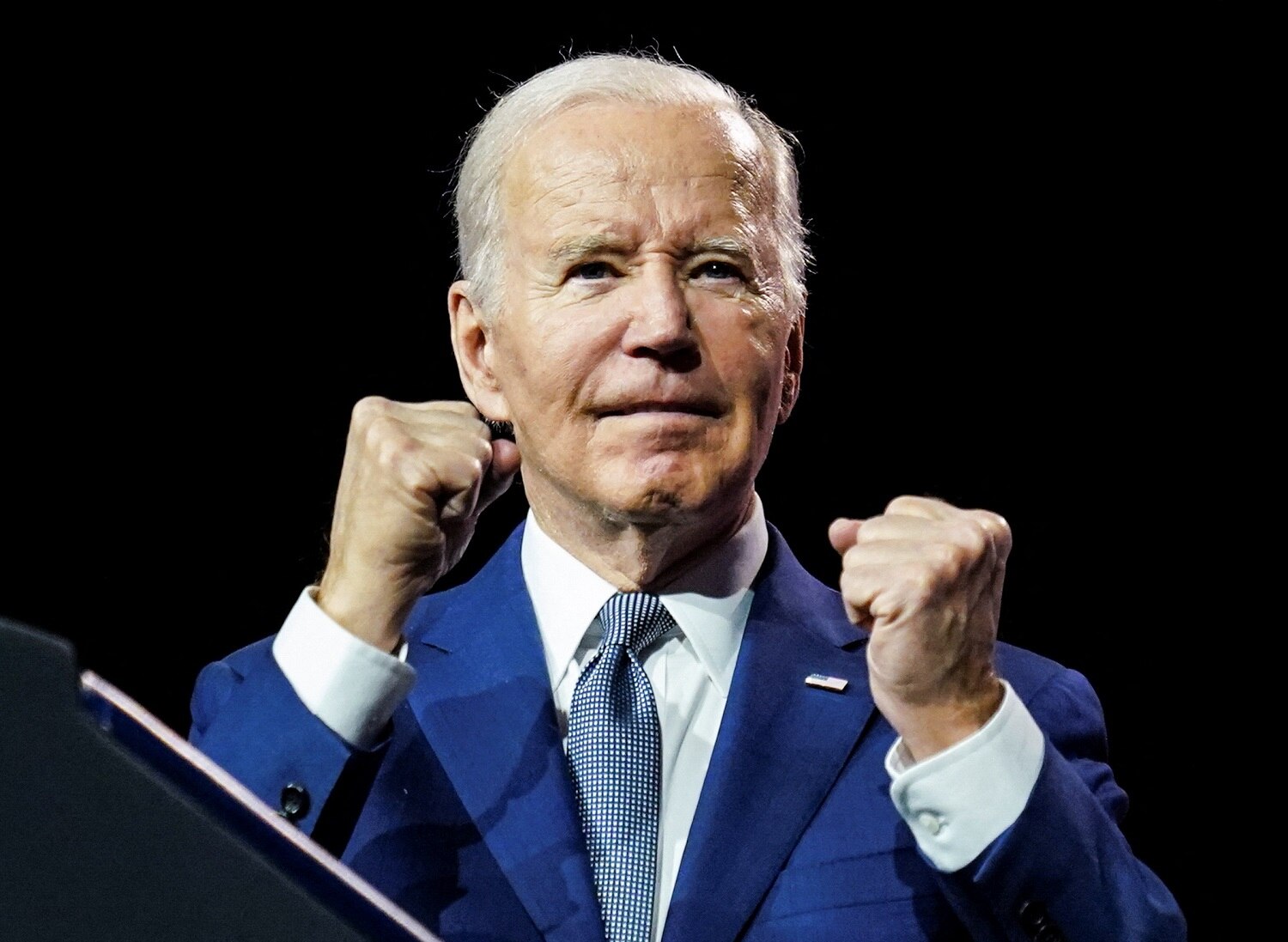 Tổng thống Biden nêu kế hoạch phá hủy vũ khí hóa học còn lại của Mỹ - Ảnh 1.