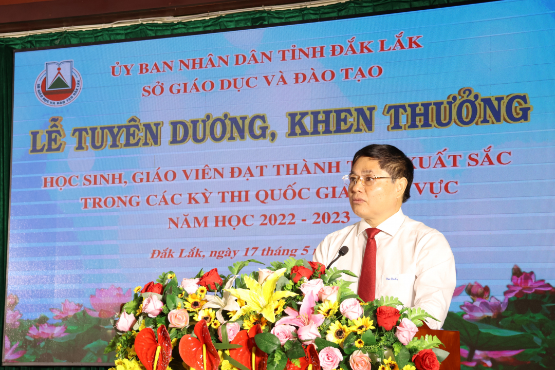 Phó Bí thư Thường trực Tỉnh uỷ Phạm Minh Tấn phát biểu tại buổi Lễ