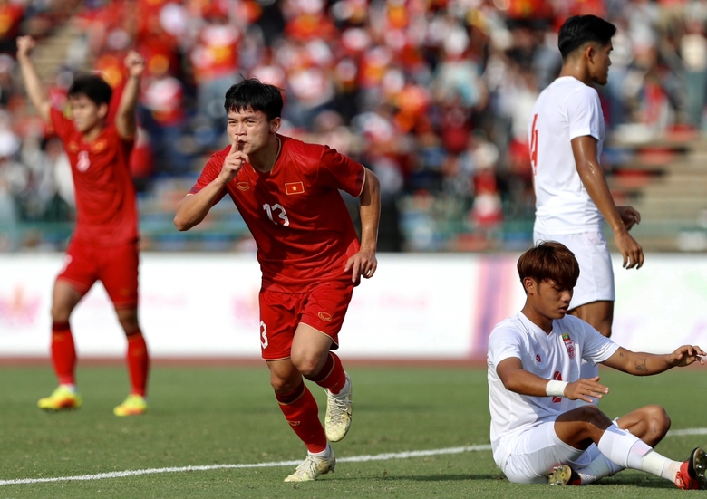 U22 Việt Nam giành HCĐ SEA Games 32 ảnh 1