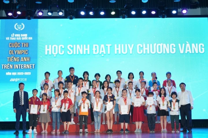 Vinh danh các thí sinh xuất sắc đạt giải trong kỳ thi IOE năm 2022 - 2023 - 3