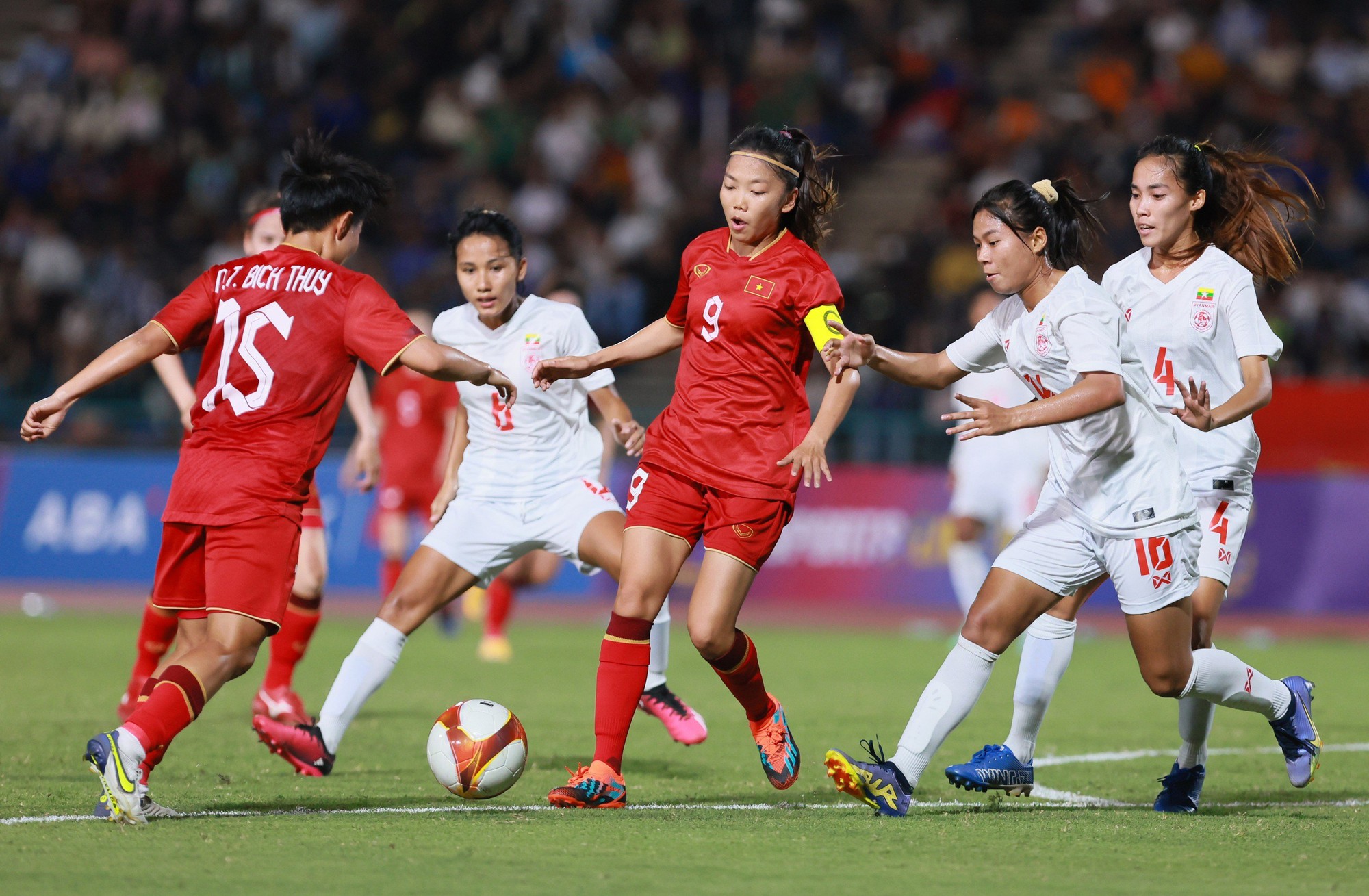 World Cup của những bóng hồng dũng cảm  - Ảnh 1.