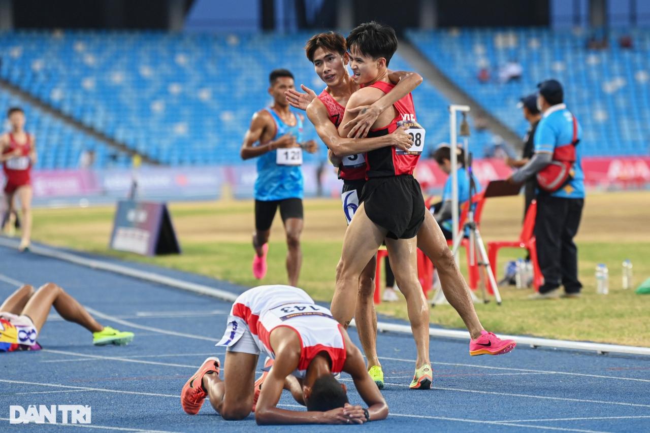 Khoảnh khắc hoa khôi điền kinh bật khóc trong lần đầu giành HCV SEA Games - 8