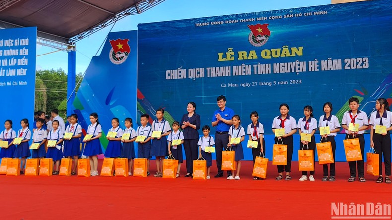 Sôi nổi Chiến dịch Thanh niên tình nguyện hè 2023 tại Cà Mau ảnh 5