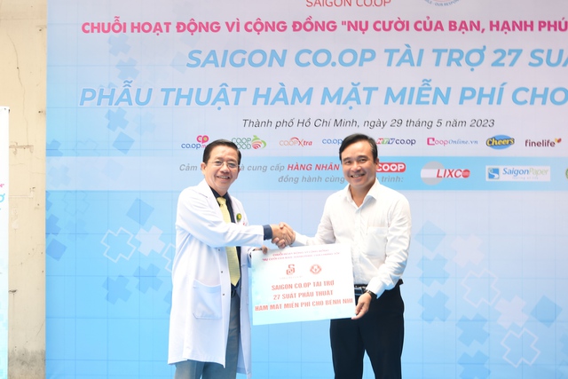 Saigon Co.op chăm lo ngày Quốc tế thiếu nhi 1.6 - Ảnh 2.