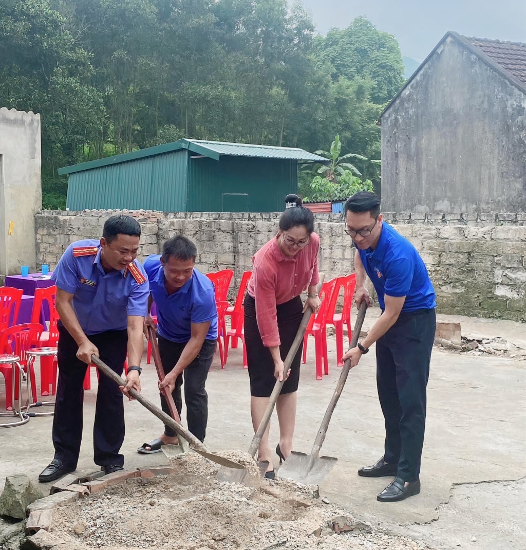 Thành Đoàn Cẩm Phả