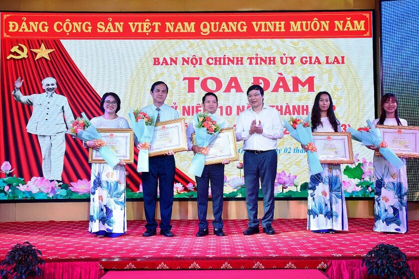 Tiếp tục làm tốt công tác tham mưu về phòng-chống tham nhũng, tiêu cực ảnh 4