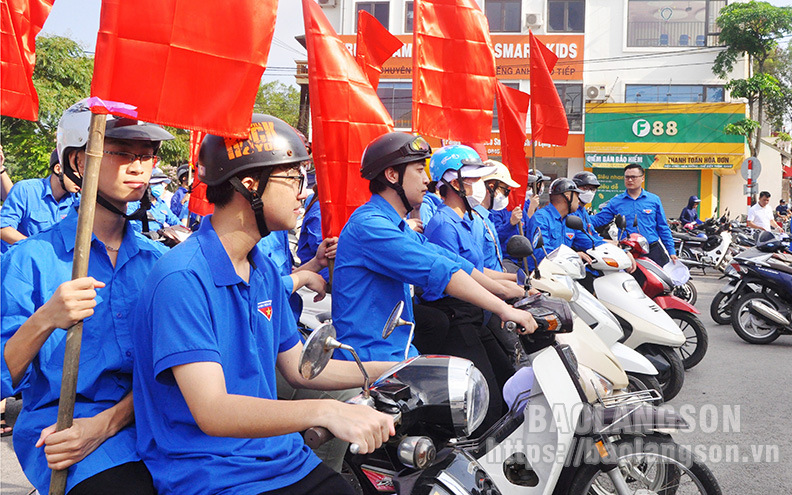 Phó Thủ tướng Chính phủ Trần Hồng Hà tiếp Thị trưởng Thành phố Thượng Hải Cung Chính. Ảnh: TTXVN