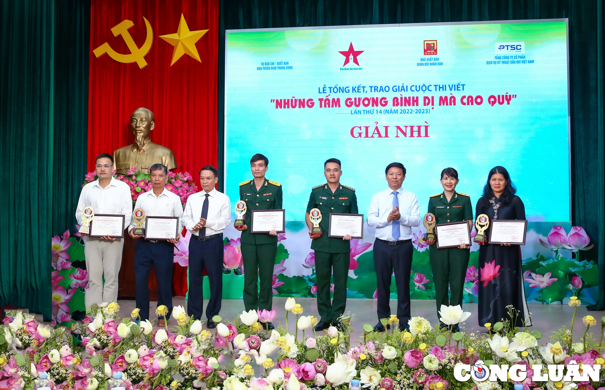 bao quan doi nhan dan trao giai cuoc thi viet nhung tam guong binh di ma cao quy lan thu 14 hinh 6