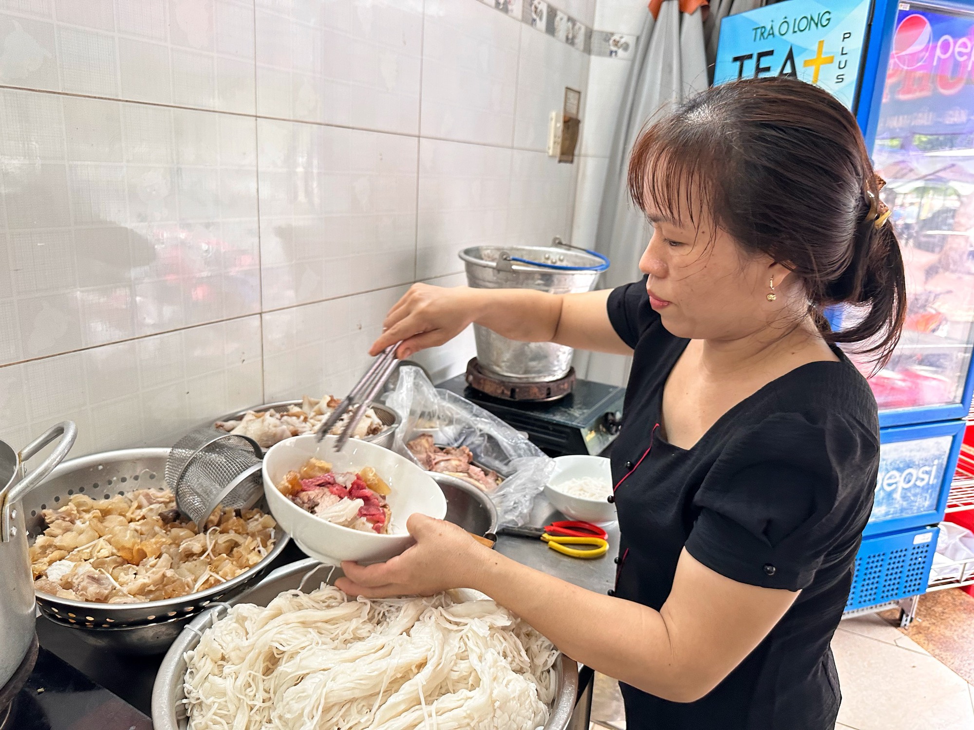 Phở TP.HCM chiếm ‘thế thượng phong’ trong giải thưởng Michelin: Chủ quán, chuyên gia nói gì? - Ảnh 4.