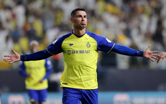 Ronaldo mừng bàn trong trận Al Nassr thắng Al Shabab 3-2 hôm 23/5. Ảnh: Reuters