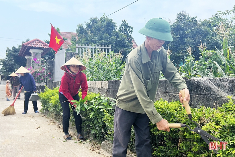 Nữ trưởng thôn “thắp lửa” phong trào nông thôn mới