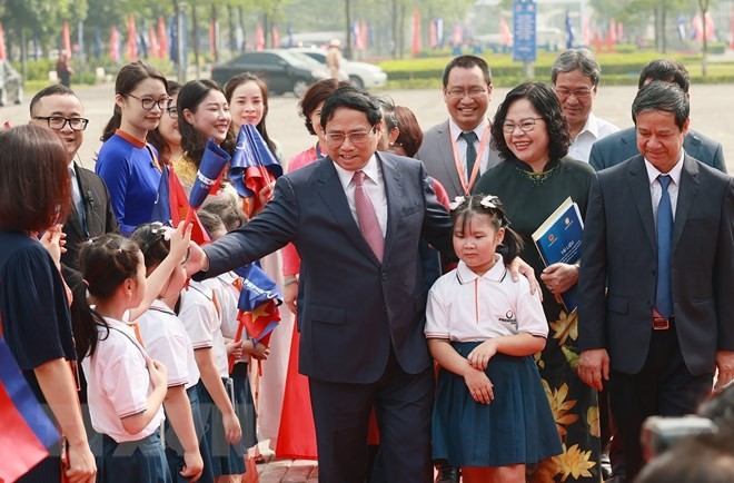 Cả nước thi đua học tập để Việt Nam không thua kém bất kỳ nước nào trên thế giới