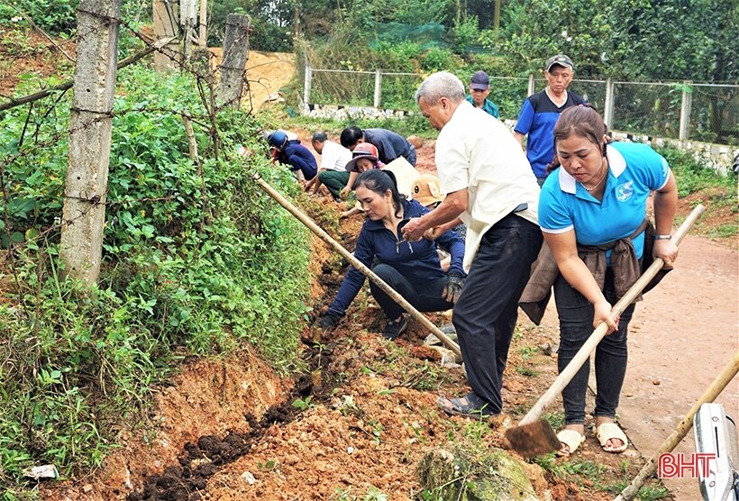 Chung sức xây dựng Hà Tĩnh đạt chuẩn tỉnh nông thôn mới