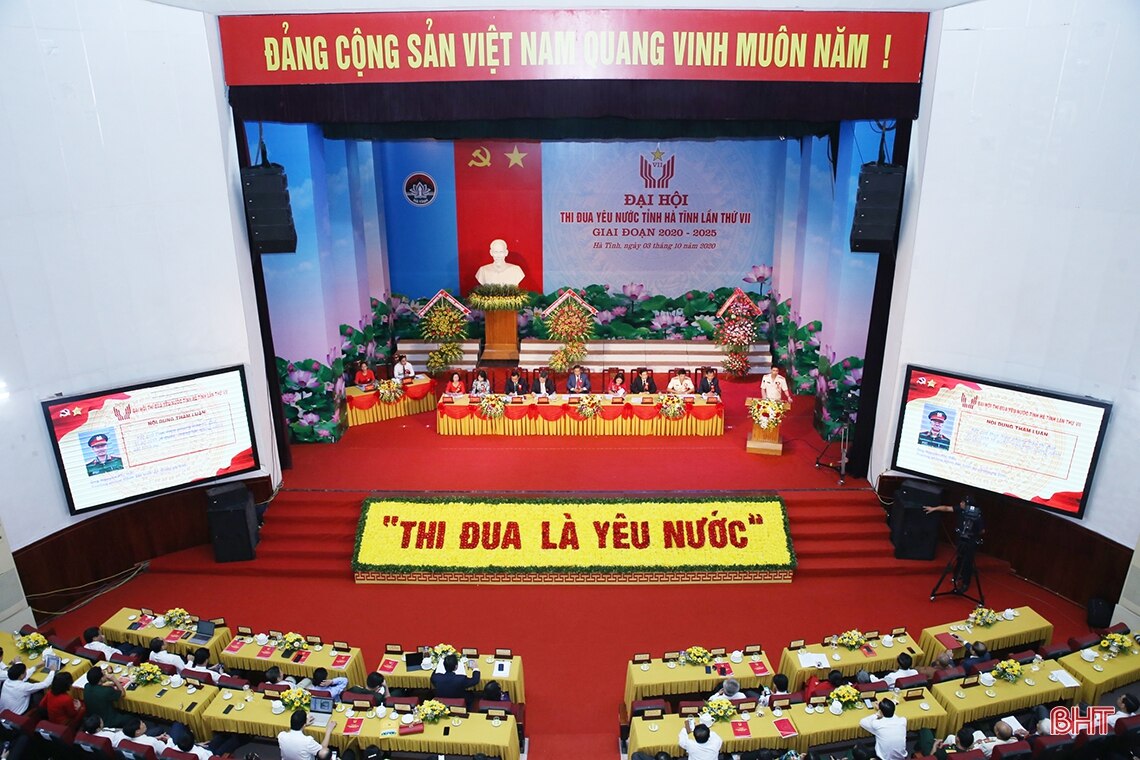 “Yêu nước thì phải thi đua”