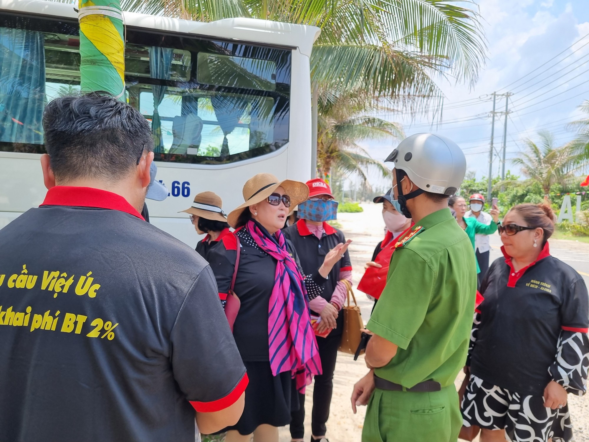 Khách đòi nhà dự án Aloha: Sở Xây dựng, TN- MT Bình Thuận nói gì ? - Ảnh 2.