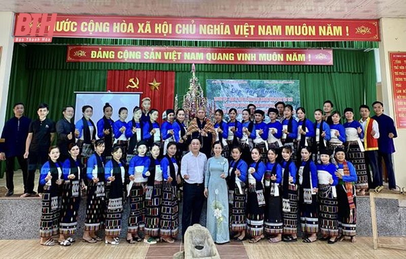 Bảo tồn, truyền dạy dân ca, dân vũ, dân nhạc truyền thống dân tộc Thái tại huyện Lang Chánh