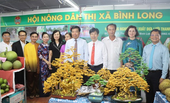 Hơn 300 gian hàng tham gia Hội chợ trái cây và hàng nông sản tỉnh Bình Phước  ảnh 4