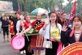 Hội thi làm bánh chưng, bánh giầy: Nét đặc trưng vùng Đất Tổ