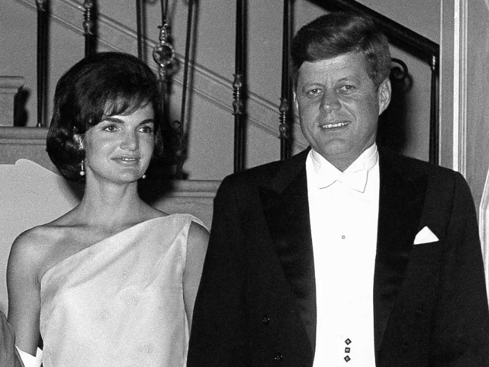 Vì sao Jackie Kennedy lặng lẽ đốt thư và ảnh cá nhân trước khi chết? - Ảnh 4.