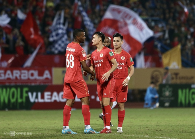 Công an Hà Nội đang sở hữu hàng công ghi nhiều bàn nhất V-League 2023 với 25 pha lập công. Ảnh: Hiếu Lương