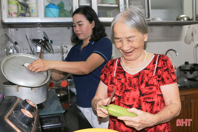 Giữ “lửa” yêu thương trong gia đình 3 thế hệ ở Hà Tĩnh