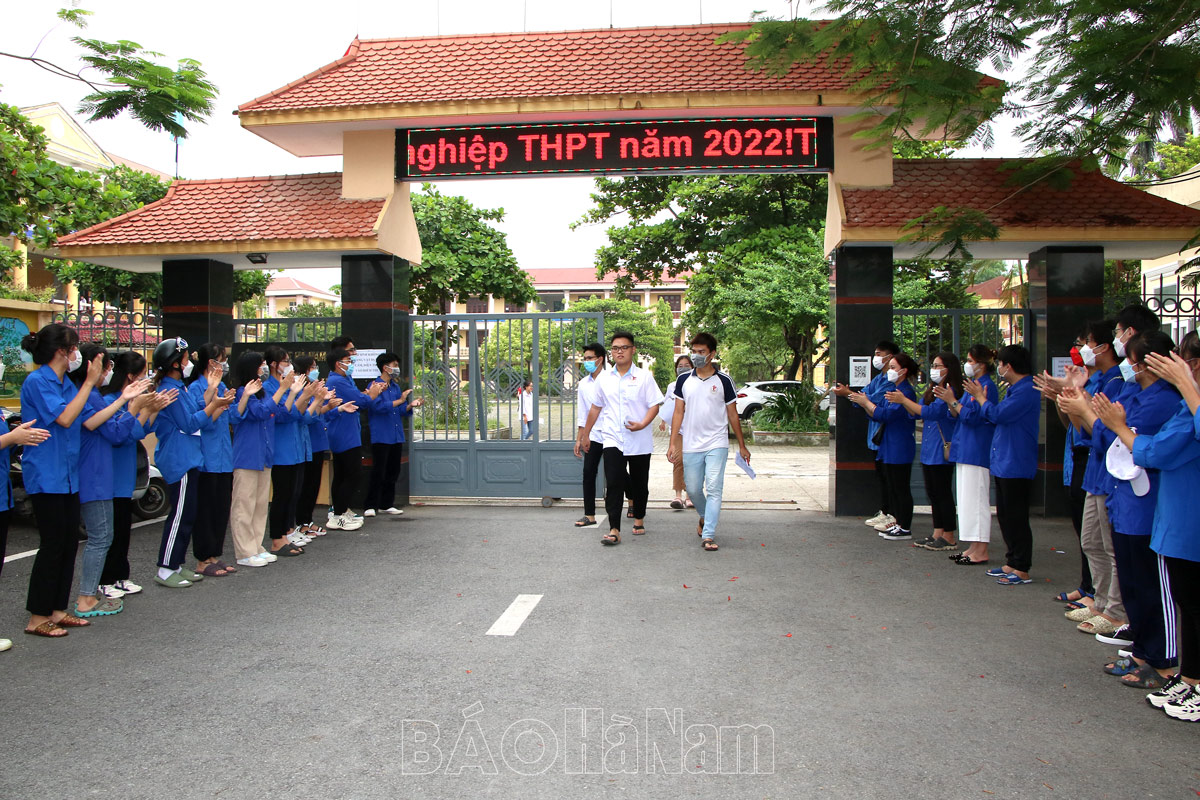 Hà Nam  Hơn 1700 cán bộ giáo viên nhân viên y tế công an… làm nhiệm vụ thi tại kỳ thi Tốt nghiệp THPT năm 2023 