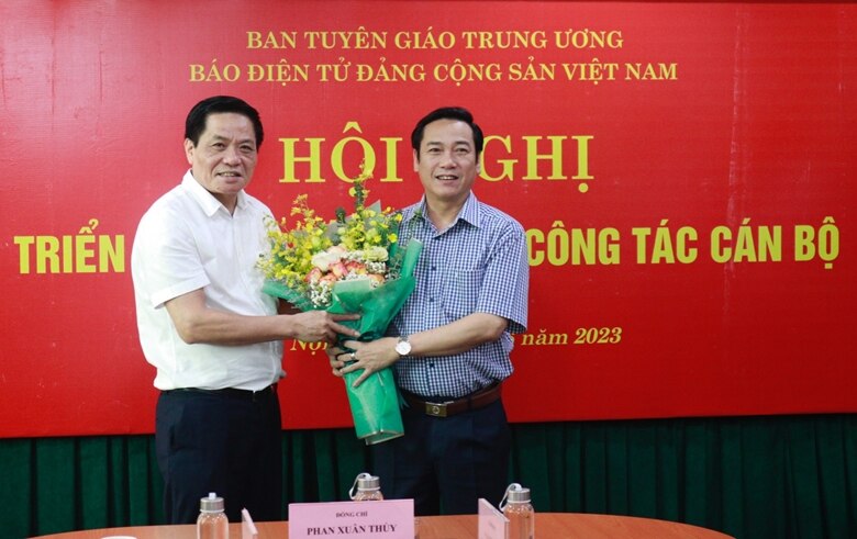 nha bao nguyen cong dung duoc giao phu trach bao dien tu dang cong san viet nam tu 1 7 2023 hinh 2