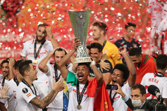 Sevilla dù không thi đấu tốt tại La Liga nhưng vẫn lên ngôi vương tại Europa League.