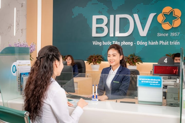 BIDV tăng hơn 500 bậc trong danh sách Forbes Global 2000 - 1