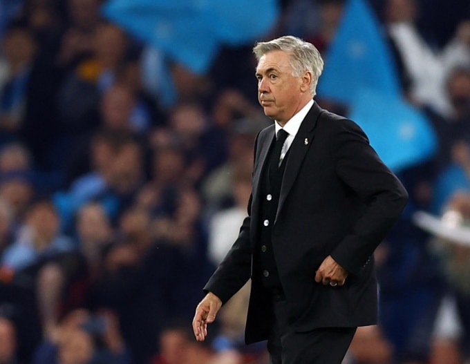 Ancelotti và Real dừng chân ở bán kết Champions League khi thua Man City chung cuộc 1-5 hôm 17/5. Ảnh: Reuters