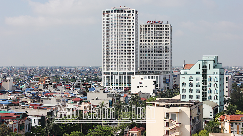 Dự án Trung tâm Thương mại, dịch vụ nhà ở và TTBE Complex do Công ty TNHH Thuận Thắng Nam Định đầu tư có 308 căn chung cư với tổng diện tích sàn 74,25 nghìn m2 tại thành phố Nam Định.