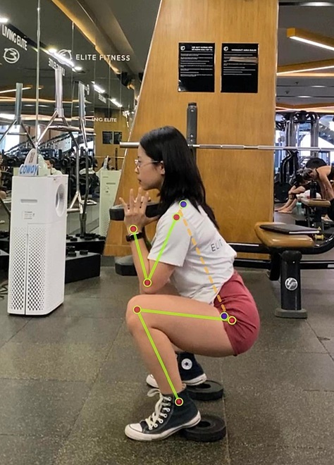 Một học viên là học sinh tập gym trong dịp hè. Ảnh: Huấn luyện viên cung cấp