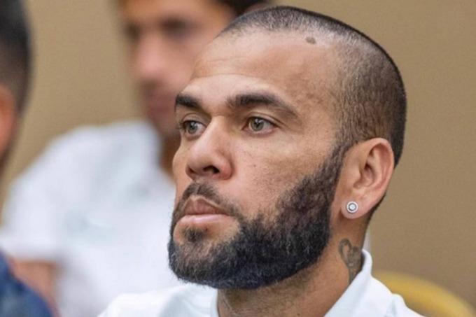 Dani Alves sẽ phải ra Tòa từ tháng 10 đến 11 vì cáo buộc hiếp dâm ở Barcelona. Ảnh: EFE