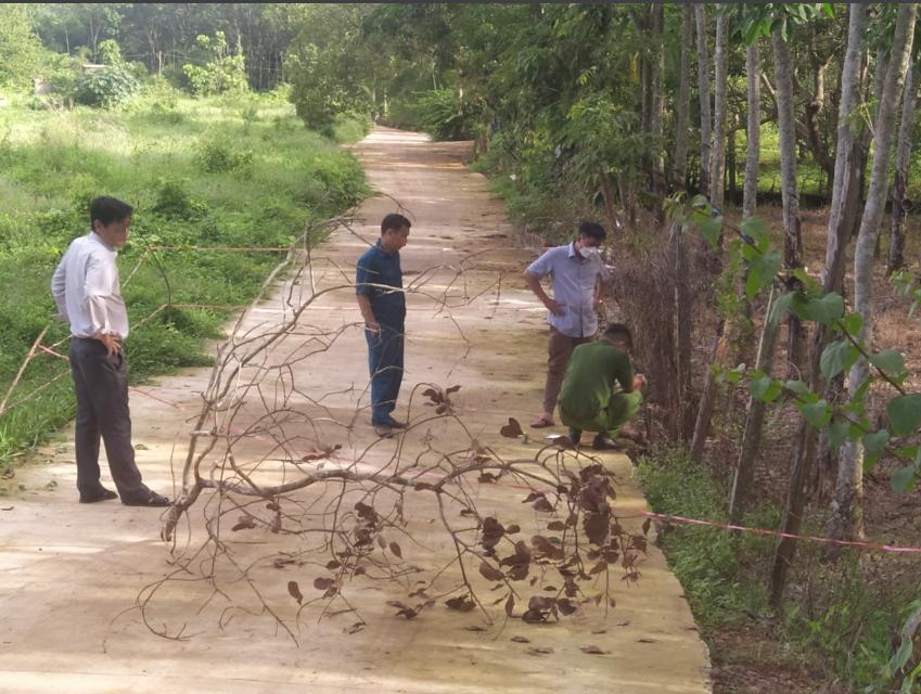 Bình Phước: Điều tra vụ phát hiện thi thể bé trai sơ sinh mất 1 chân - Ảnh 1.