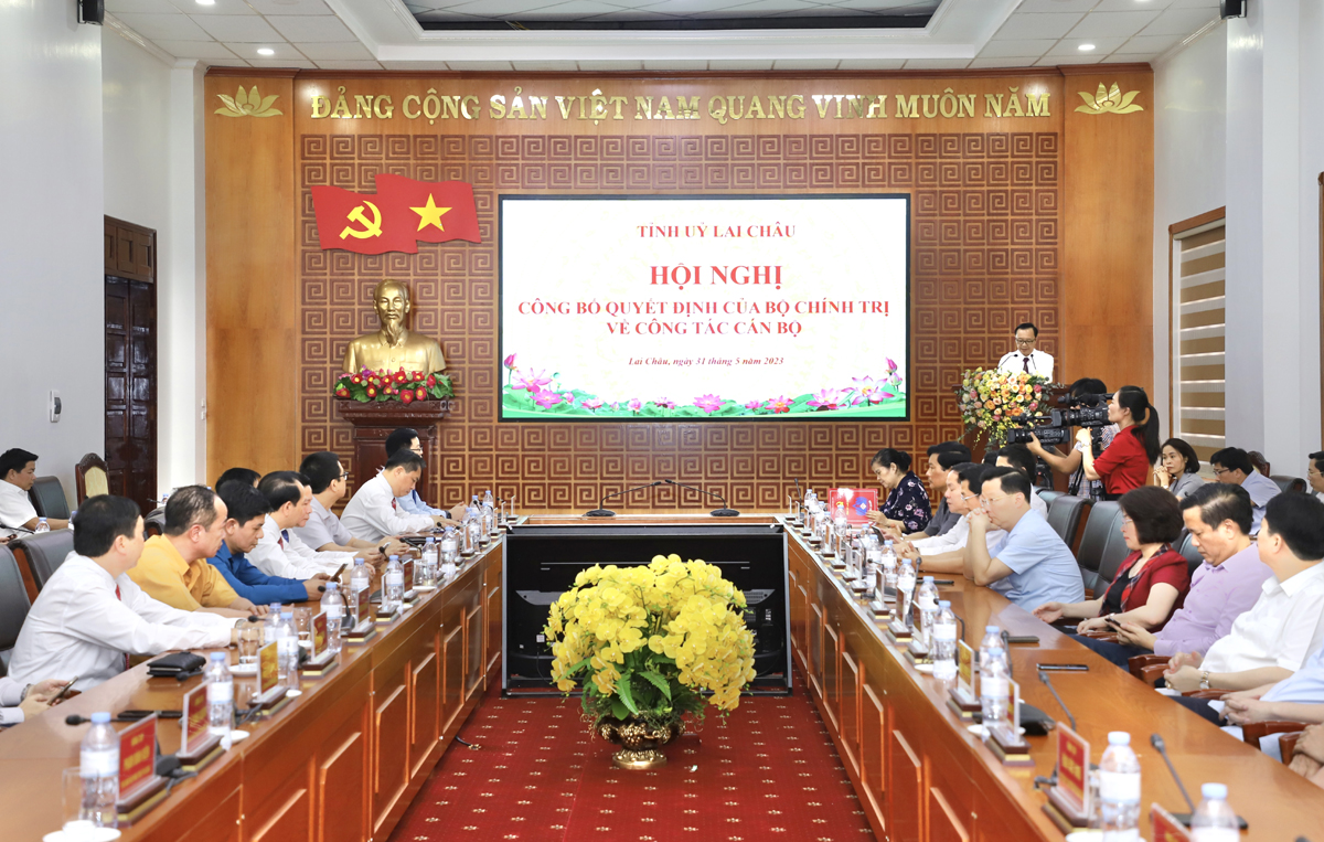 Quang cảnh hội nghị
