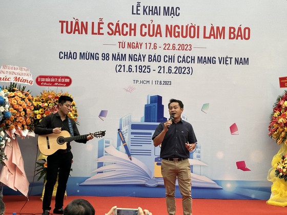 Gần 300 tựa sách của nhà báo tại "Tuần lễ sách của người làm báo" ảnh 1