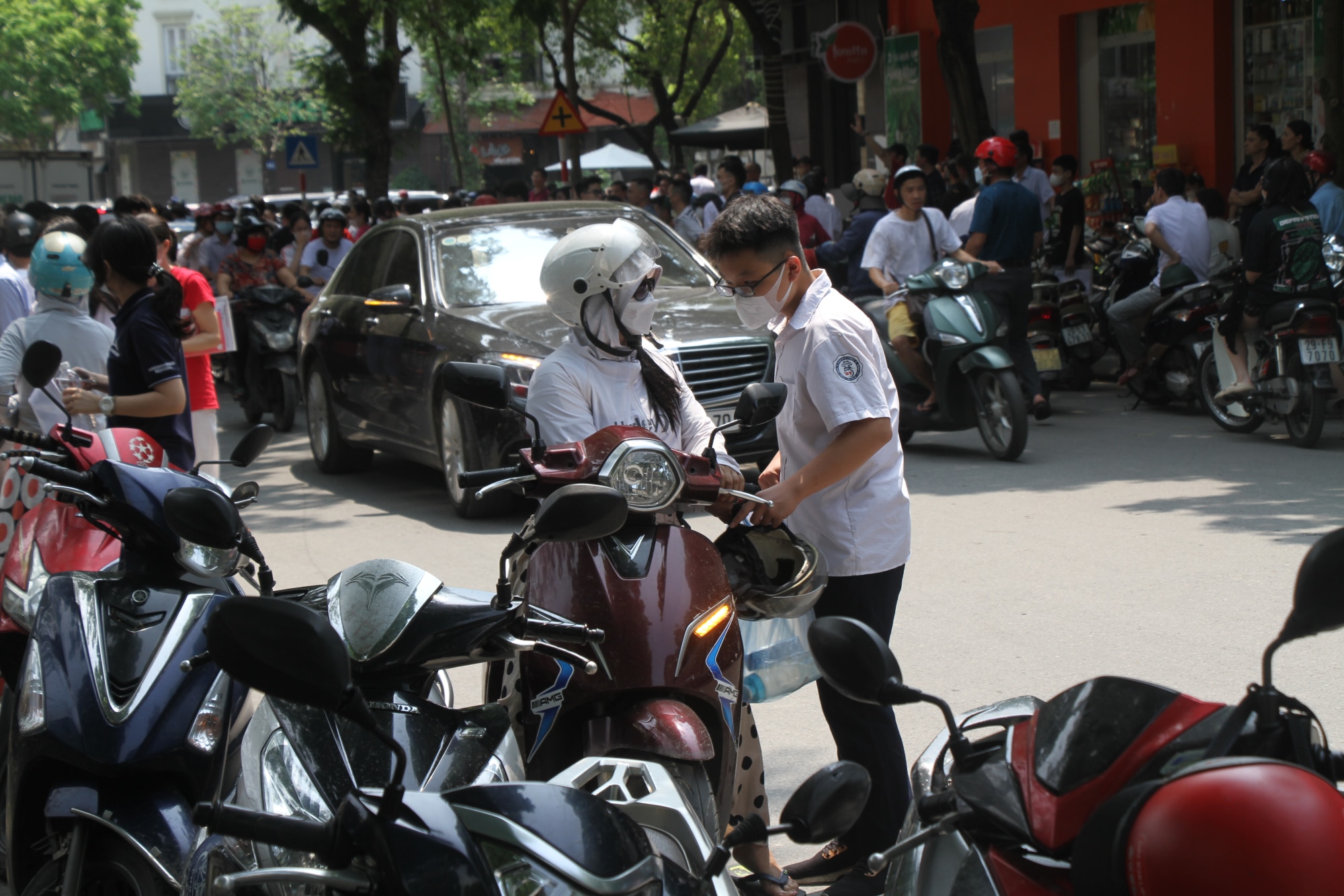 huong dan giai de thi mon ngu van vao lop 10 tai ha noi hinh 1