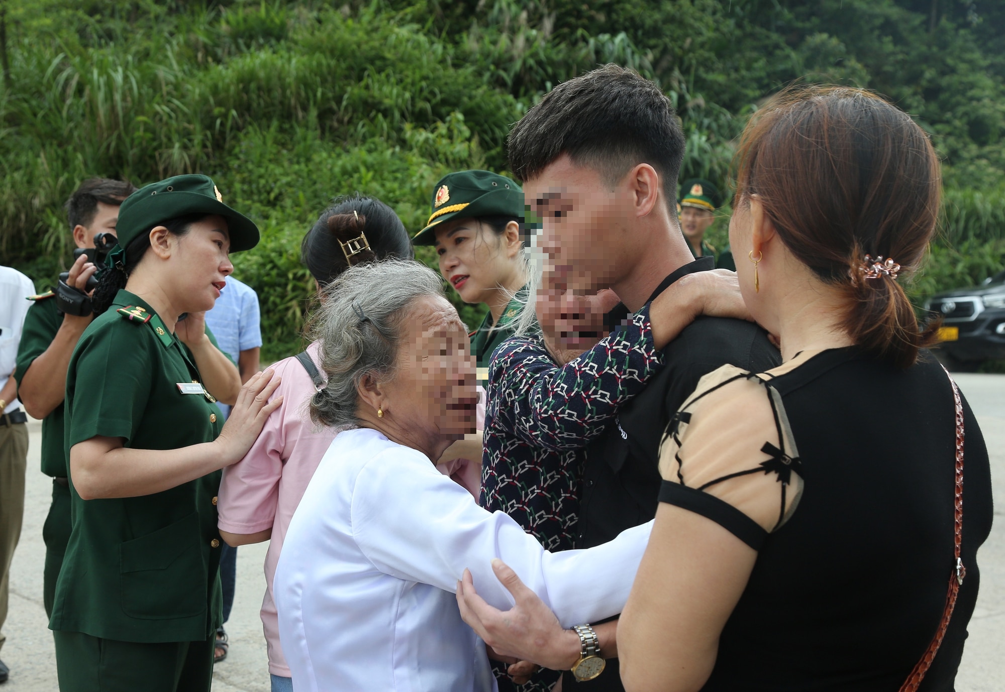 Lời kể của nạn nhân người Việt bị lừa sang Lào làm việc rồi đòi tiền chuộc - Ảnh 2.