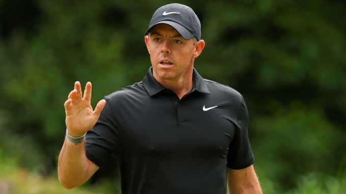 McIlroy ở vòng 2 Travelers Championship. Ảnh: Sky Sports