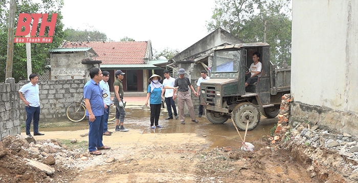 Nhân dân xã Vĩnh Hòa tự nguyện hiến đất mở rộng đường giao thông