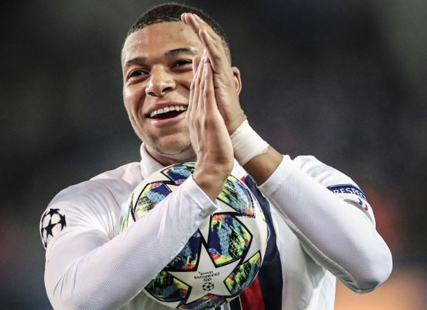 PSG gạch tên Mbappe