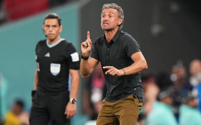 Luis Enrique chỉ đạo trong trận Tây Ban Nha - Morocco ở vòng 1/8 World Cup Qatar 2022 trên sân  Education City ngày 6/12/2022 in Doha, Qatar. Ảnh: Icon Sport