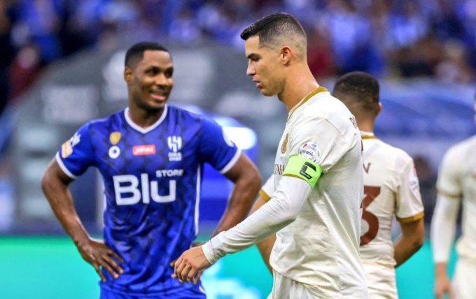 Ronaldo lu mờ trong trận Al Nassr thua Al Hilal 0-2 hôm 18/4. Ảnh: Reuters