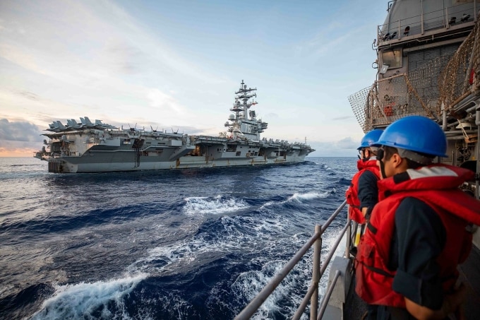 Tàu sân bay Mỹ USS Ronald Reagan neo tại cảng ở Busan, Hàn Quốc, ngày 23/9/2022. Ảnh: Reuters