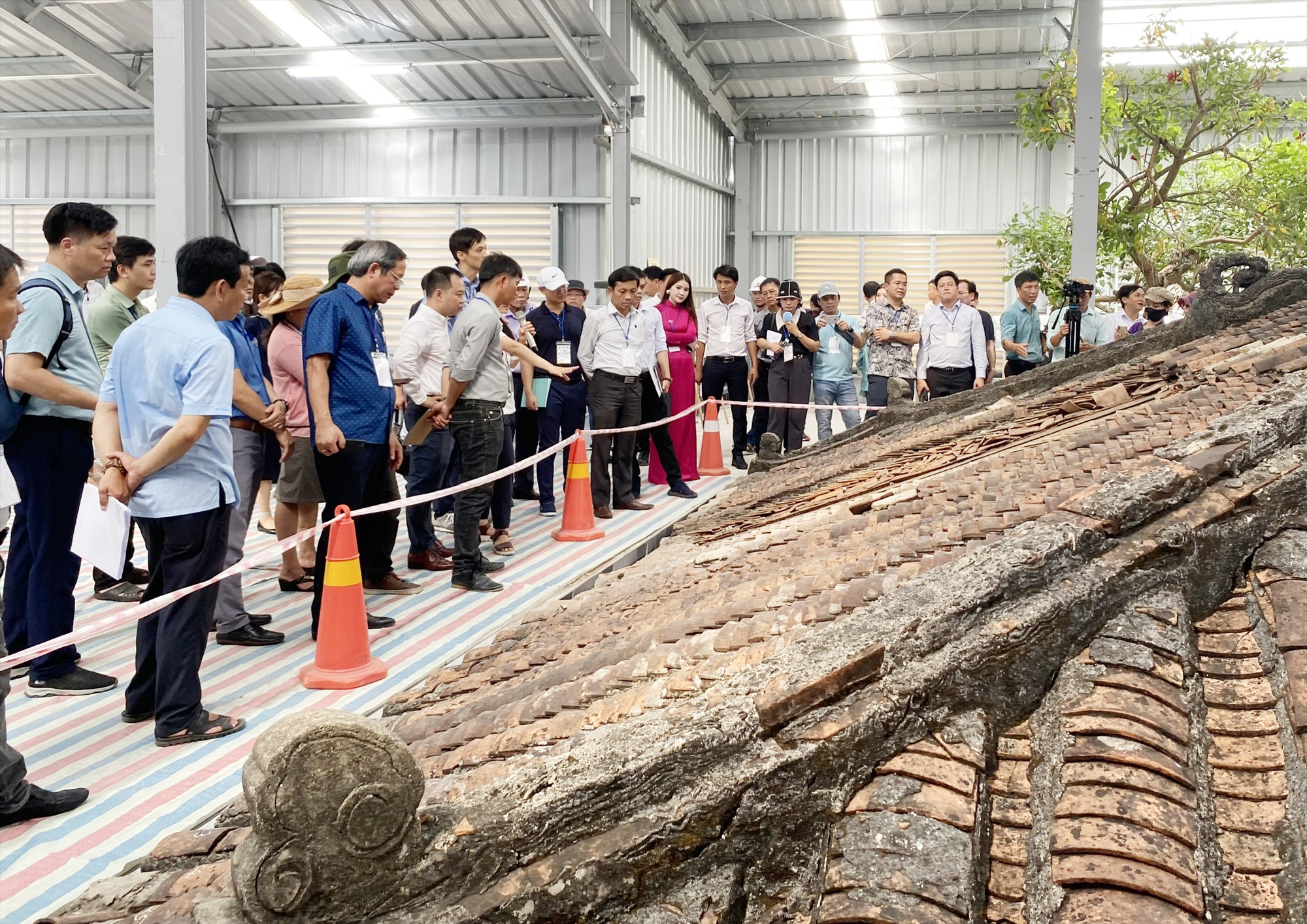 Dự án tu bổ Chùa Cầu là một trong những điển hình về trùng tu kiến trúc gỗ. Ảnh: V.L