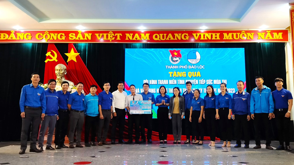 Thành Đoàn Bảo Lộc triển khai, giao nhiệm vụ cho các đội hình thanh niên tình nguyện tiếp sức mùa thi năm 2023