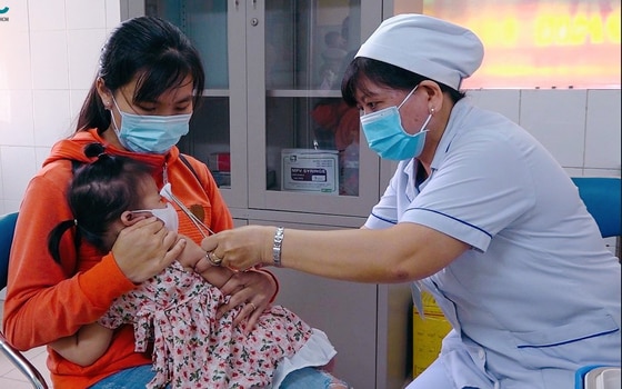 Tiêm chủng mở rộng “khát” vaccine, WHO và UNICEF hỗ trợ khẩn cấp  ảnh 2