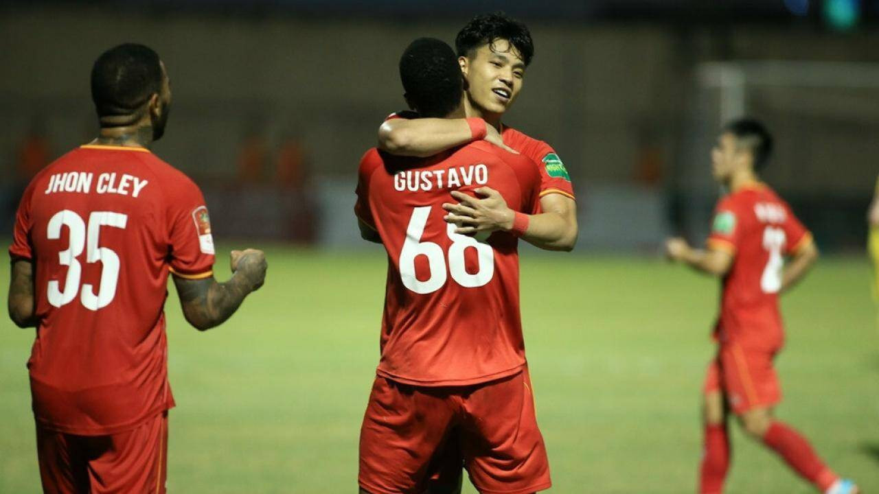 v-league 2023: thua đậm cahn, thanh hóa đứt chuỗi bất bại